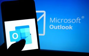 iOS版Outlook更新：邮件和日历可并排打开了