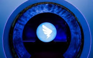 钉钉跃居App Store排行榜第一：首次超微信