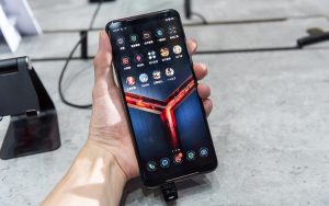 华硕Q3发布ROG游戏手机3：或将用上骁龙 865 Plus