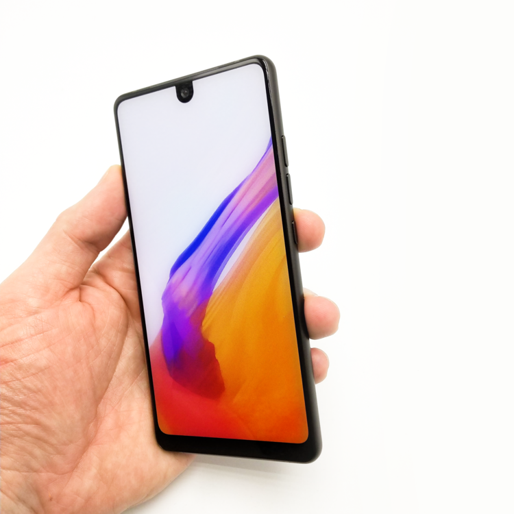 Essential关闭,前设计师曝光Essential PH-2和3渲染图