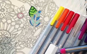 Adobe推出免费填色书Adobe Coloring Book（下载）