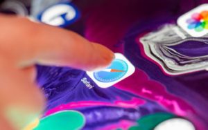 手机浏览器自媒体乱象将遭整治：8厂商被点名