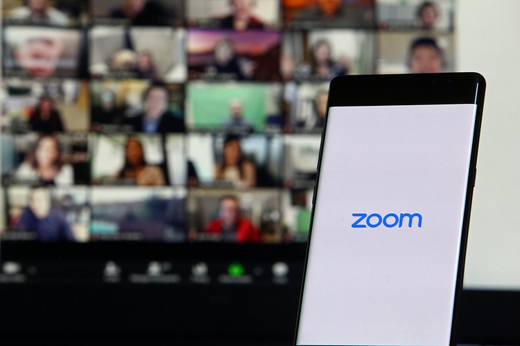 Zoom推出YouTube会议直播和端到端加密