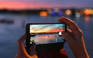 OPPO探索可拆卸摄像头手机