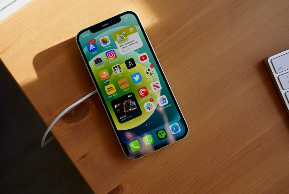 iPhone某漏洞细节公开：可让手机完全被控