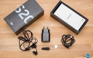 Galaxy S21系列确认不提供充电器：三星火速删除打脸帖