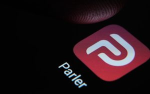 应用被下架、服务器被掐后，Parler的70TB数据被泄露
