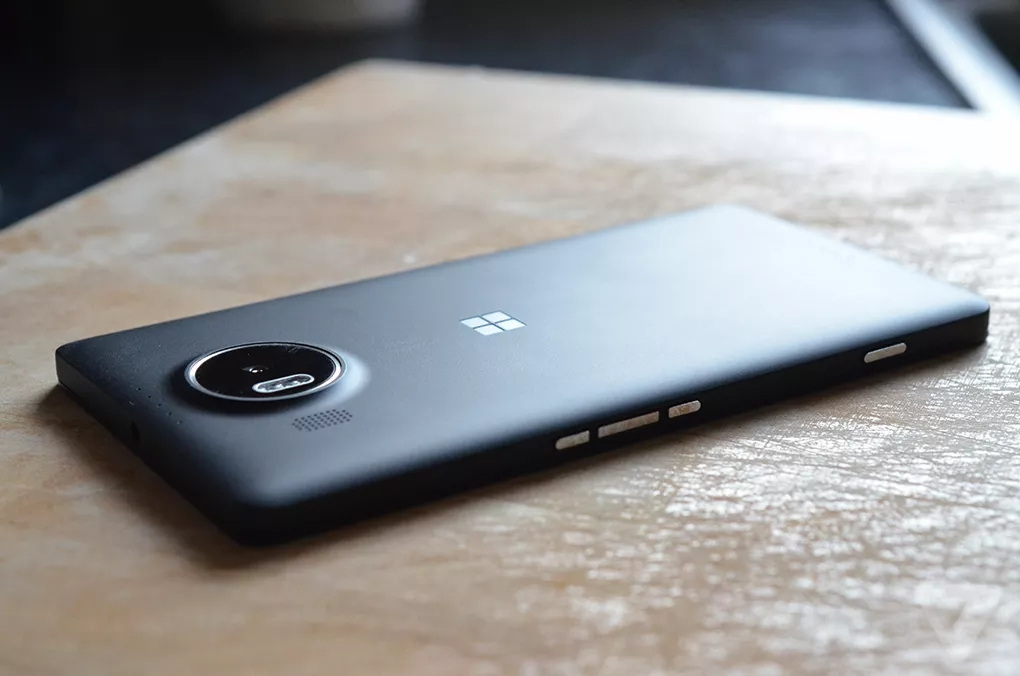 [组图] Lumia 950 XL被成功刷入Windows 10X