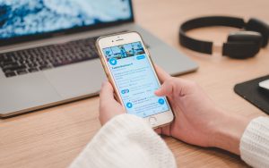 推特CEO首条推文成功售出：成交价格290万美元