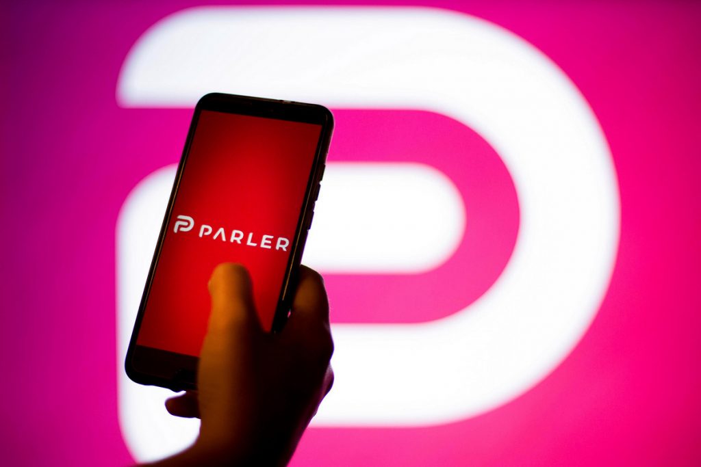 被下架几个月后，社交应用“Parler”将在App Store恢复上架