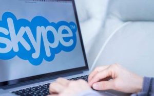 Skype网页版已支持视频“背景模糊”功能