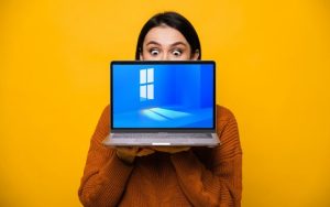 居中显示的Windows 11开始菜单，微软为什么要这么改？