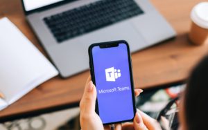 微软Teams推出聊天消息翻译功能：iOS和 Android版可用