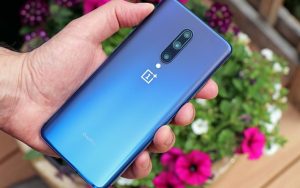 OnePlus 7/7T 系列迎来OxygenOS更新：8月安全补丁和Bitmoji等