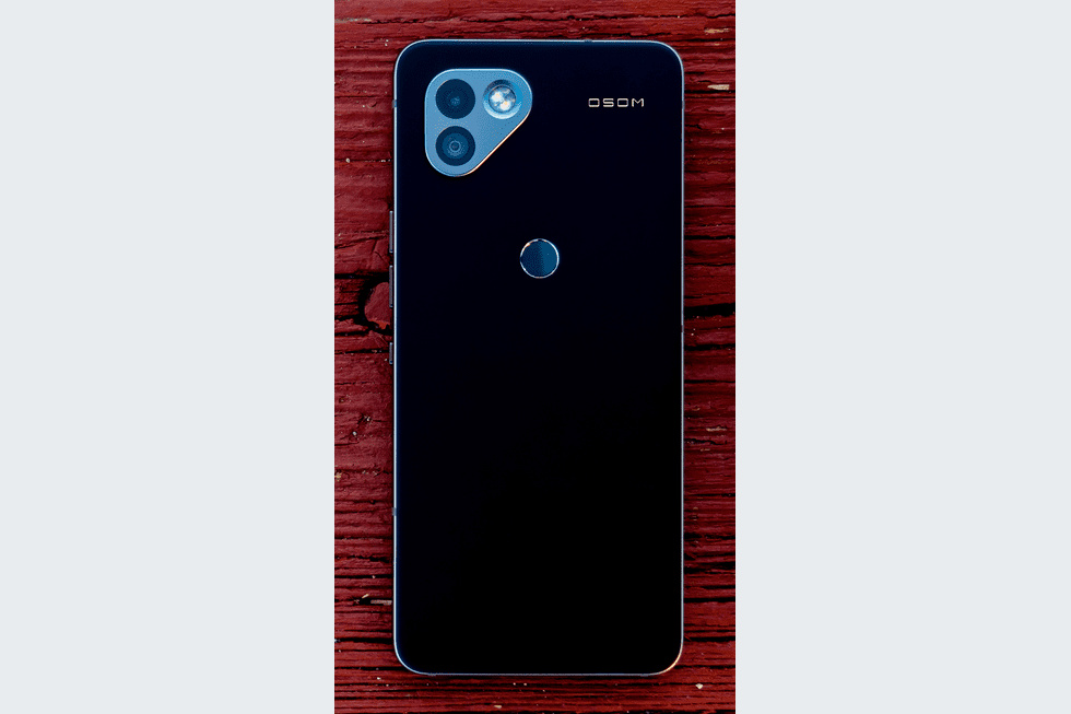 Essential Phone原班团队将推出安卓旗舰手机OSOM OV1