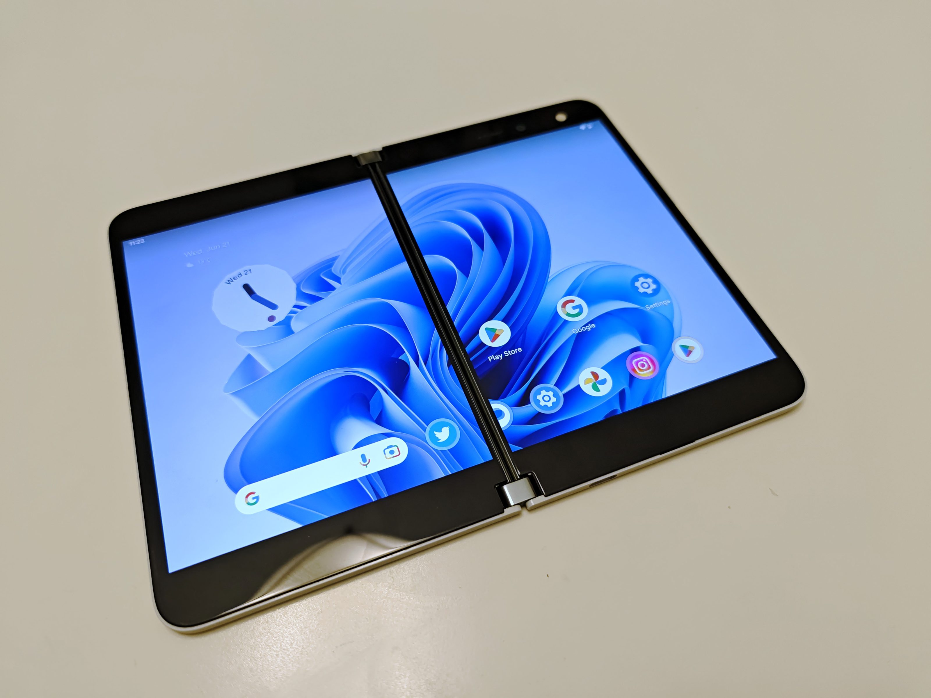 [下载] Surface Duo迎来基于Android 13的非官方ROM